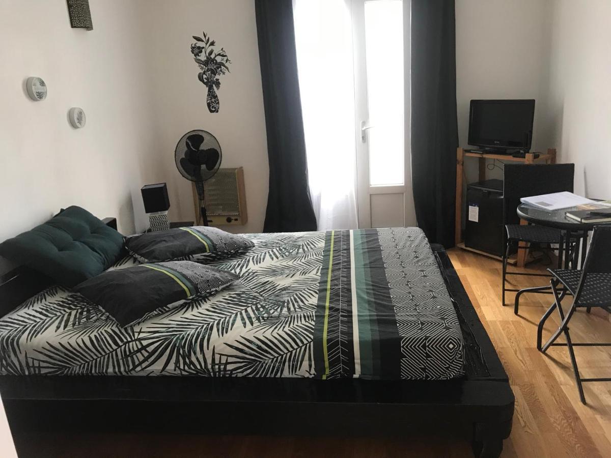 Chambre En Ardeche Du Sud Saint-Remeze Екстер'єр фото